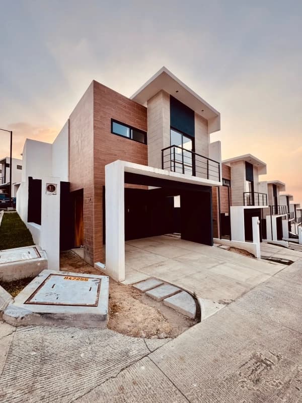 CASA EN RENTA – CONDOMINIO 7 GOTAS DE SAN VICENTE | KM 16.5 CAES