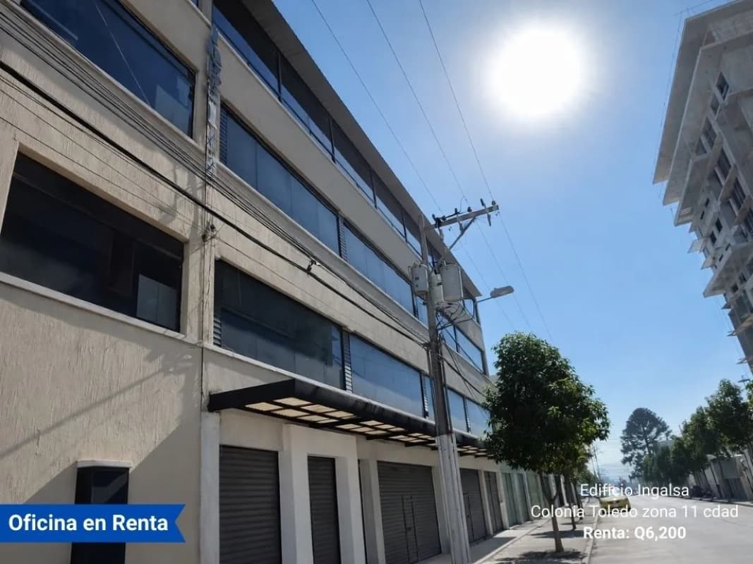 Oficina en Renta en Edificio Ingalsa zona 11 cdad