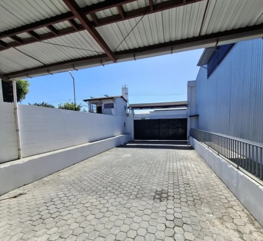 Ofibodega en Renta San Miguel Petapa
