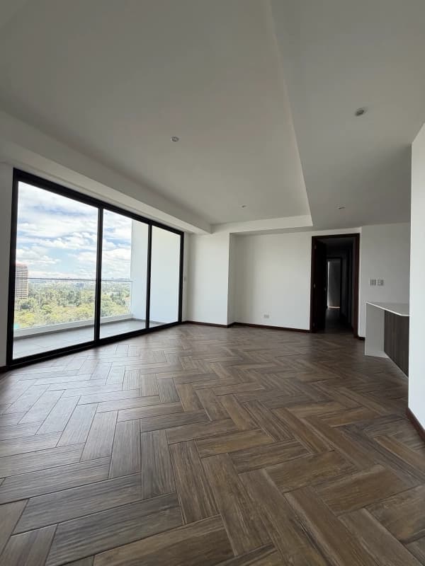 Apartamento en Venta en Edificio Zona 10 | 3 Habitaciones | 130 m²