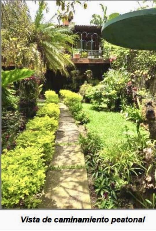 Casa y apartamento en venta SAN LUCAS TOLIMÁN ATITLÁN (D)