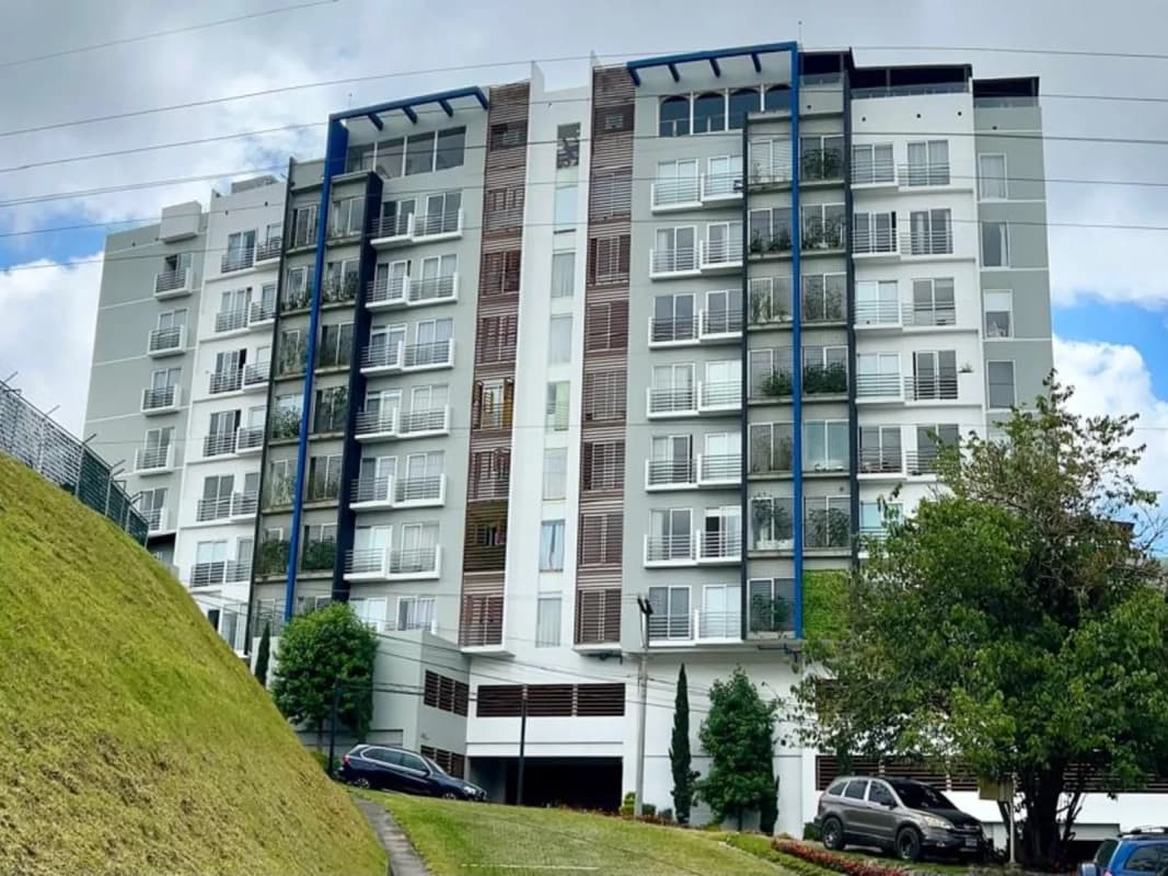 Apartamento amueblado en Destiny Sky Homes, Km.14.5 CAES