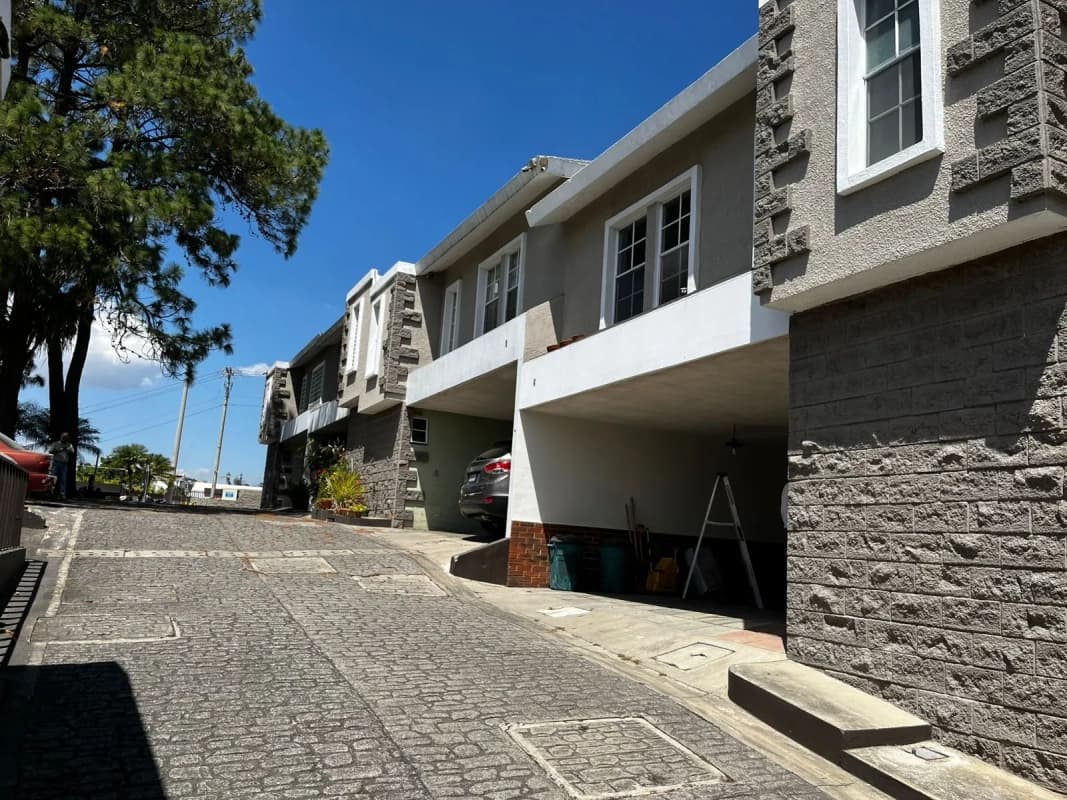 Casa Zona 13 Condominio Monte Azul II