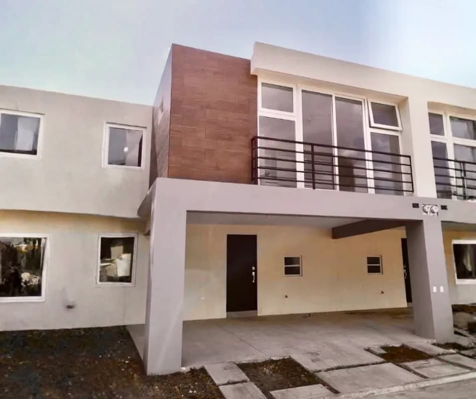 Los Eucaliptos CAES • Casa en Venta • Proyecto Los Pinabetes