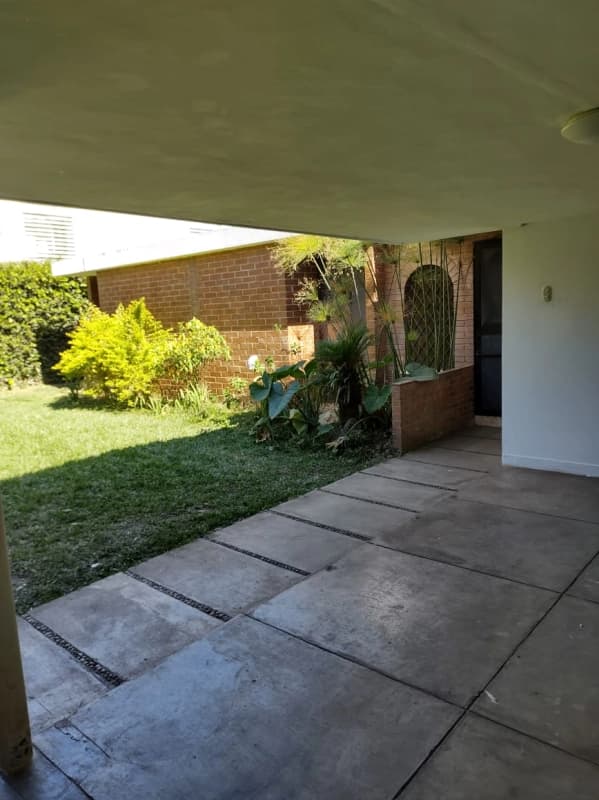 Casa en renta - Zona 15 VH3
