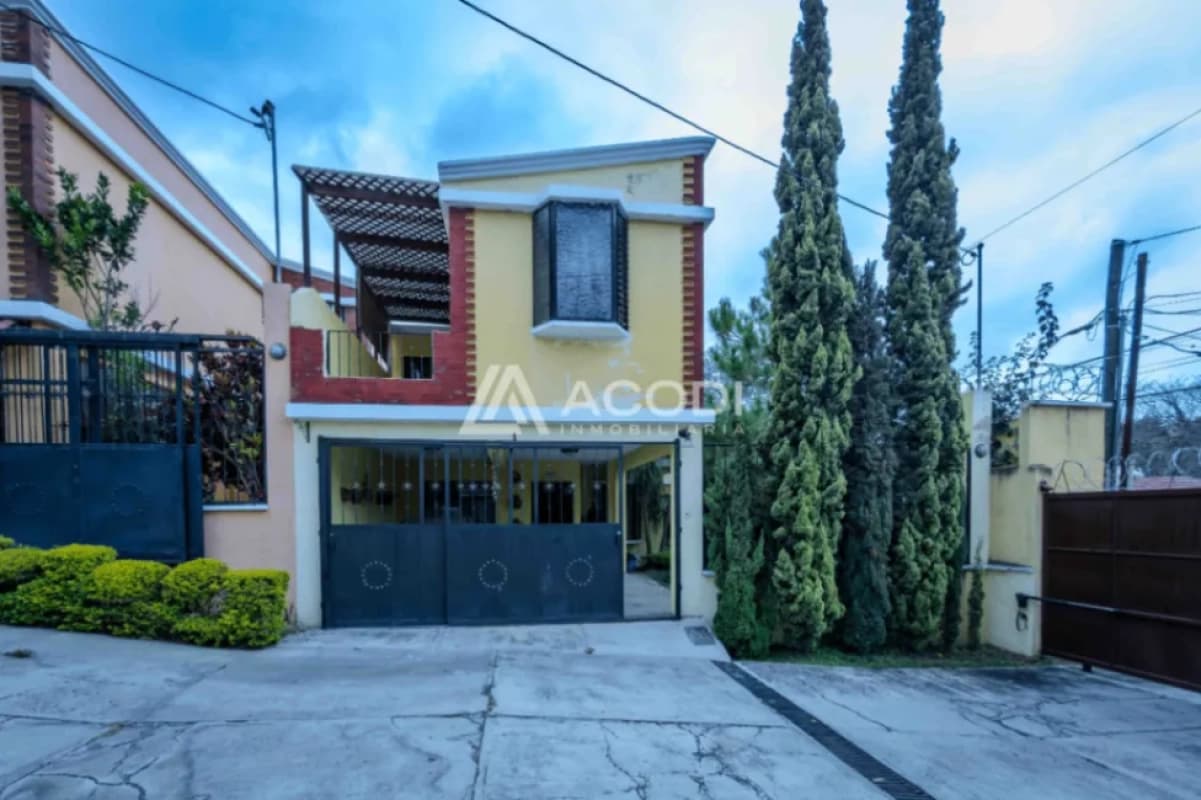 Casa en San Cristóbal, Zona 8 de Mixco