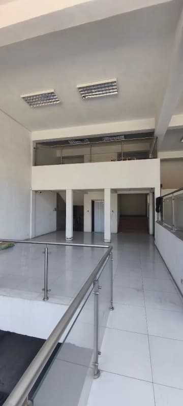 Local comercial en alquiler – Calzada Roosevelt, Zona 7 (sector Utatlán, Mixco)