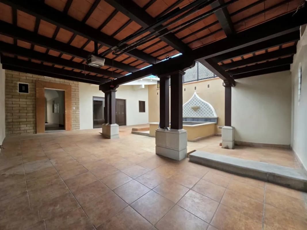 PRECIOSA CASA A LA VENTA A POCOS PASOS DEL NUEVO CENTRO COMERCIAL TELARES
