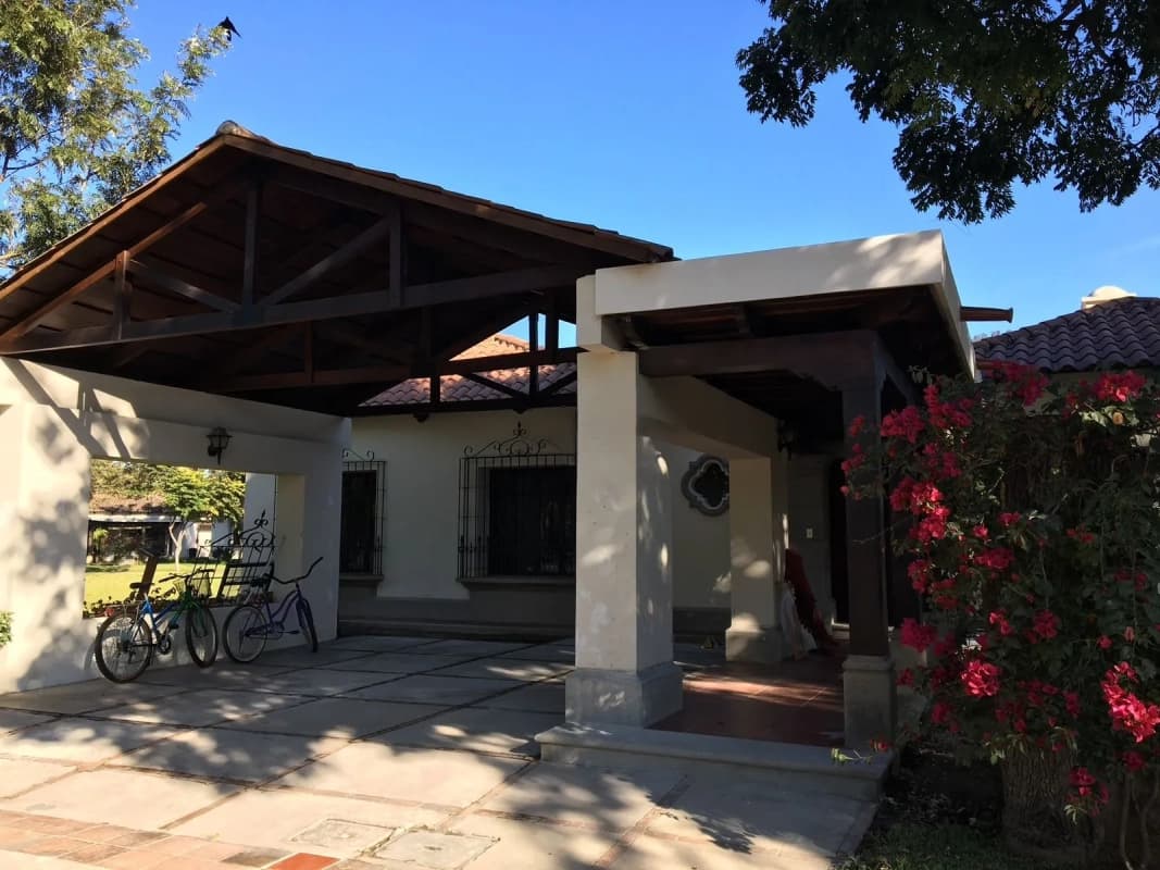 Hermosa casa en renta Antigua Guatemala