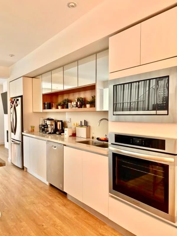 Zona 13 • Casa en Venta • Condominio Iridia Homes