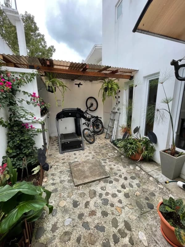 Casa en Venta Zona 16 codigo.DC36202