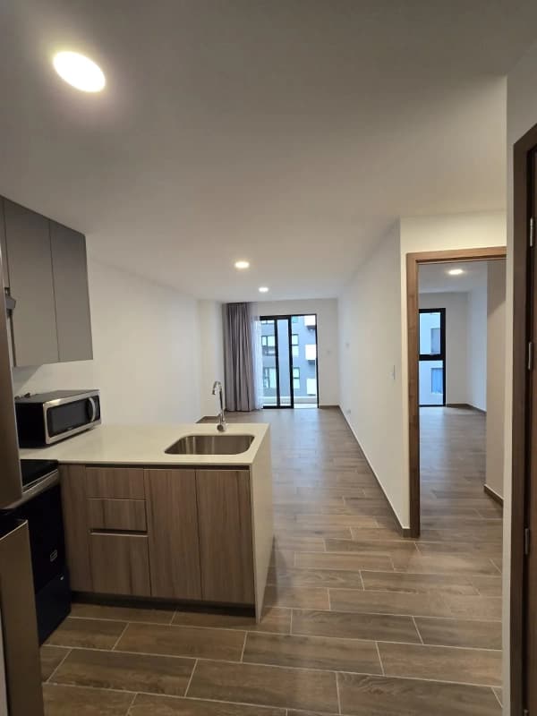 Apartamento en renta zona 14-Parque 14 (1 hab)
