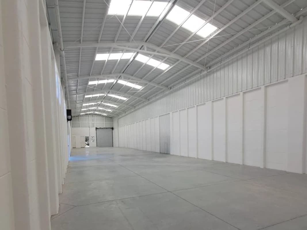 Bodega en Industrial El Alto, Km.33 CAES