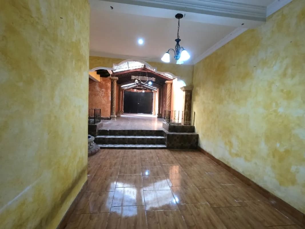 Casa colonial en Venta en Santa Lucía Milpas Altas