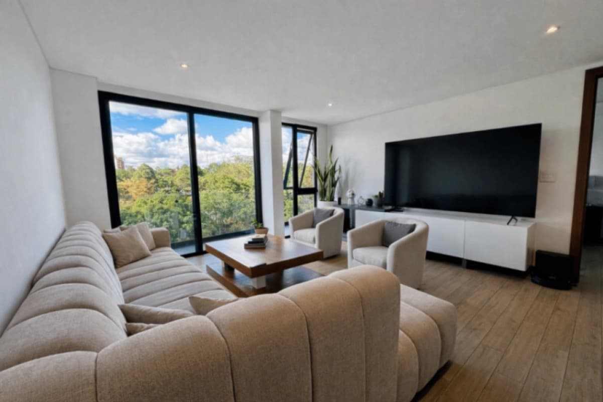 Apartamento de 2 dormitorios con vista verde garantizada en Oakland, Zona 10