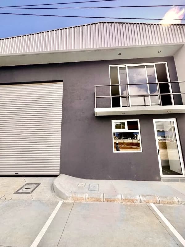 Km 22.7 CAES • Ofibodega en Renta • Condominio Industrial Campestre Comercial