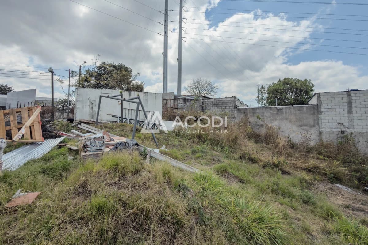 Terreno en Zona 17