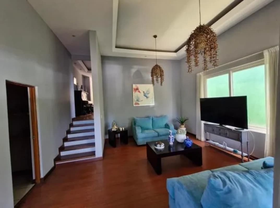 Casa en venta y renta Kanajuyú zona 16