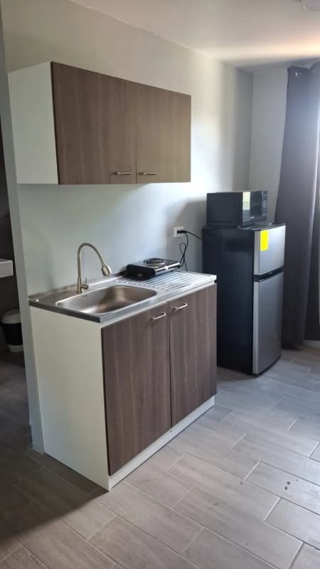 Apartamento Amueblado en Renta Zona 10 codigo.DA36218
