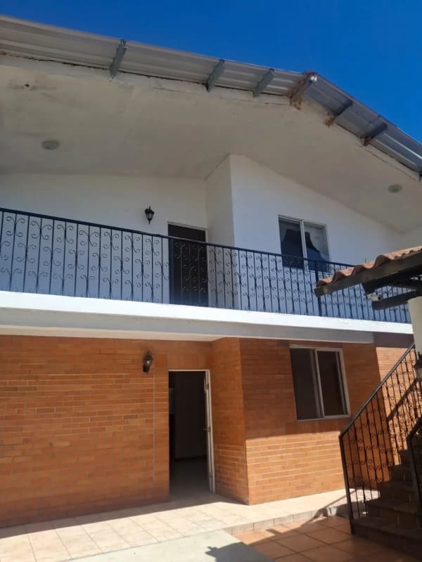 VENTA DE CASA EN CARRETERA A EL SALVADOR KM 19.5
