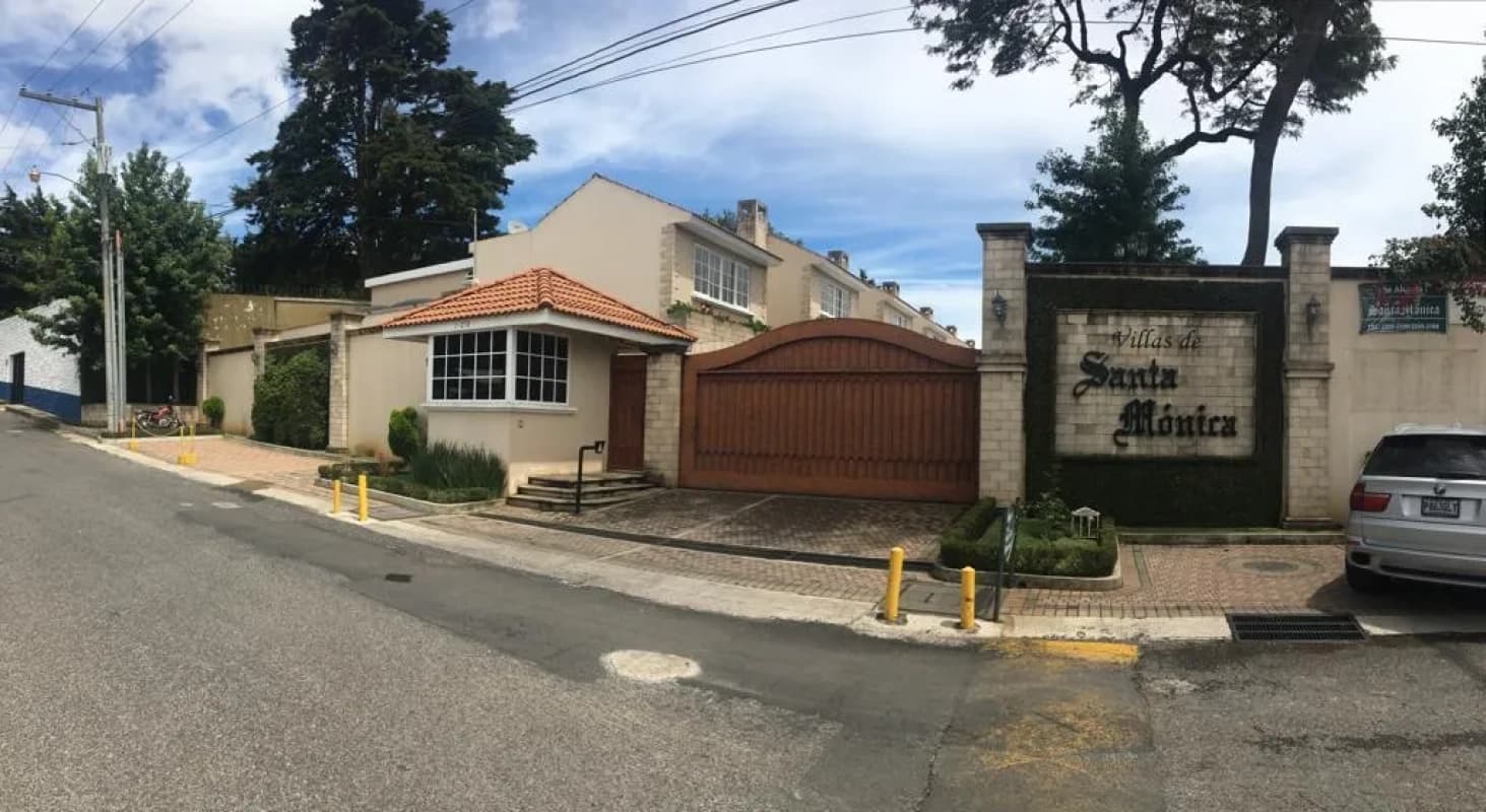 Ganga Casa en Venta en Villas de Santa Mónica Km 16.5 CAES Fraijanes – Amplia, con Jardín y Chimenea (Precio Rebajado)