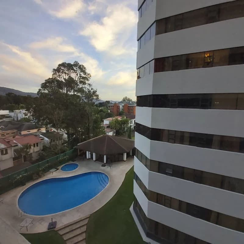 Apartamento en renta en zona 14, Cercano a Avenida Las Américas- 2 Dorm y 1 Parqueo