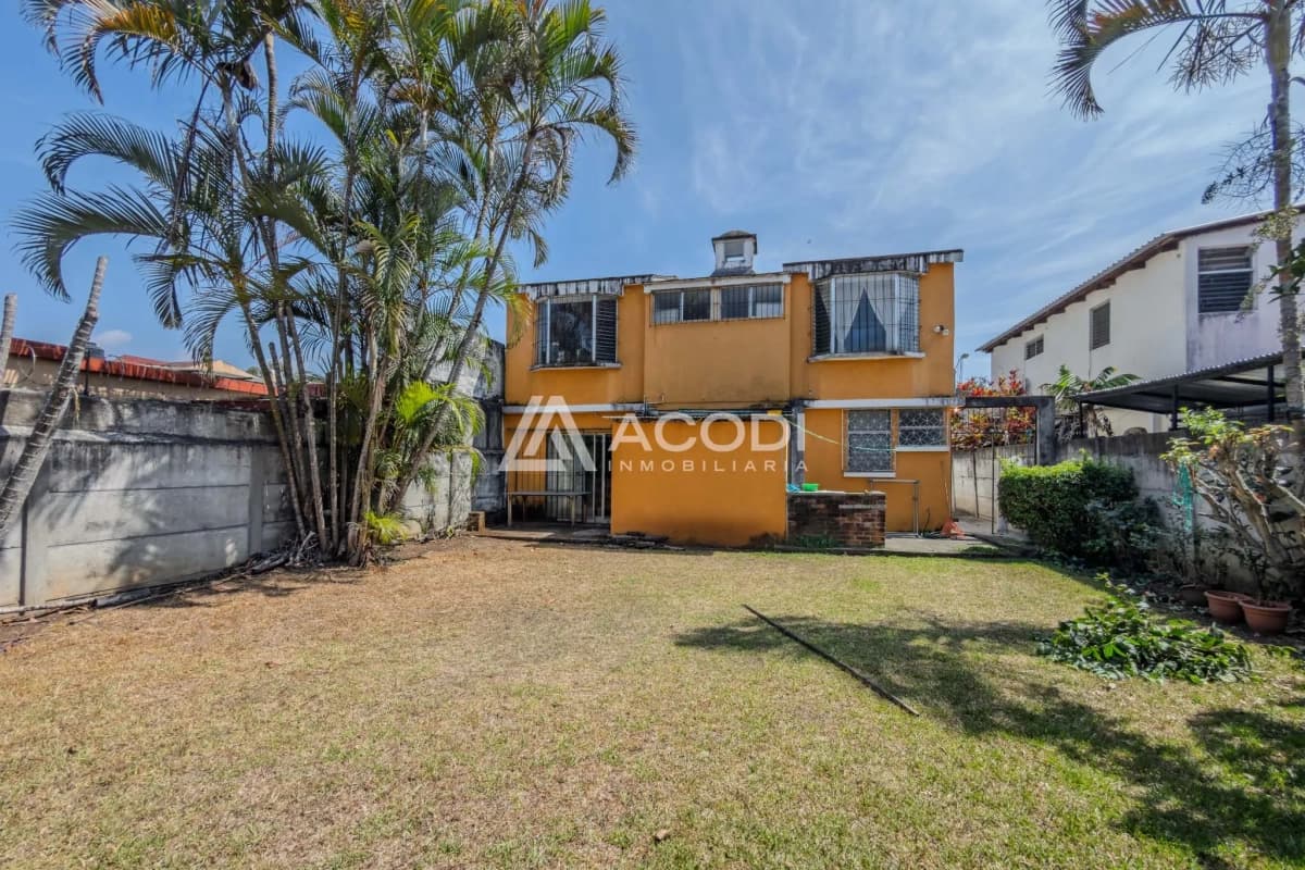 Casa en Zona 16