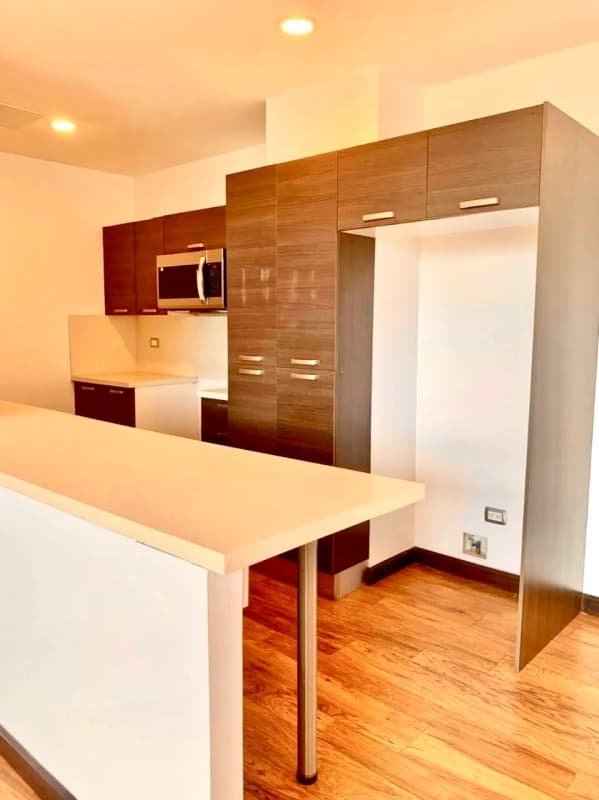 Zona 15 VH2 • Apartamento en Venta • Edificio Torre Verde