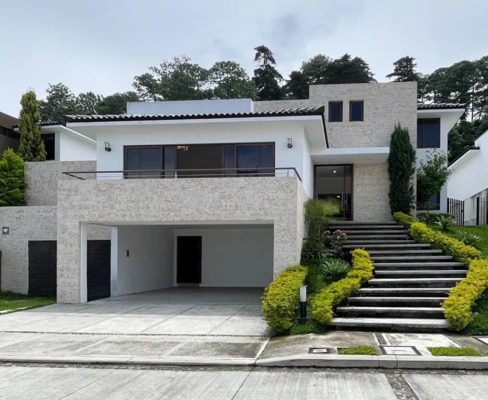 CASA EN LOMAS DE SAN ISIDRO ZONA 16