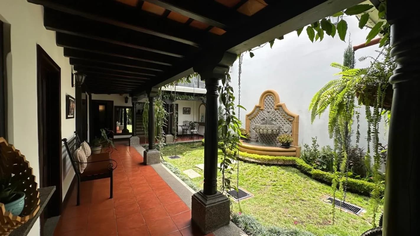 CASA DE LUJO EN VENTA EN PLAZUELA DEL CONQUISTADOR