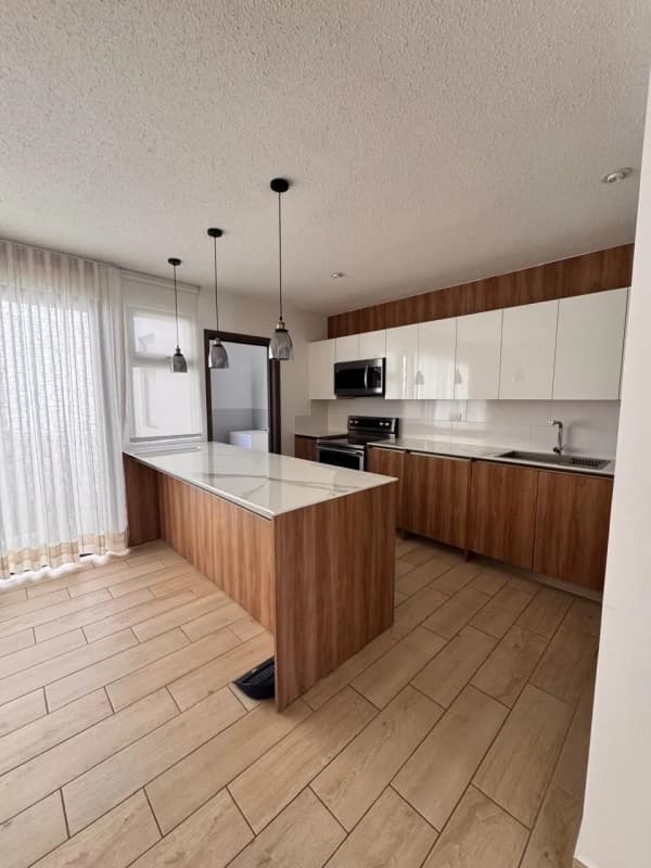 CASA EN VENTA EN ZONA 16