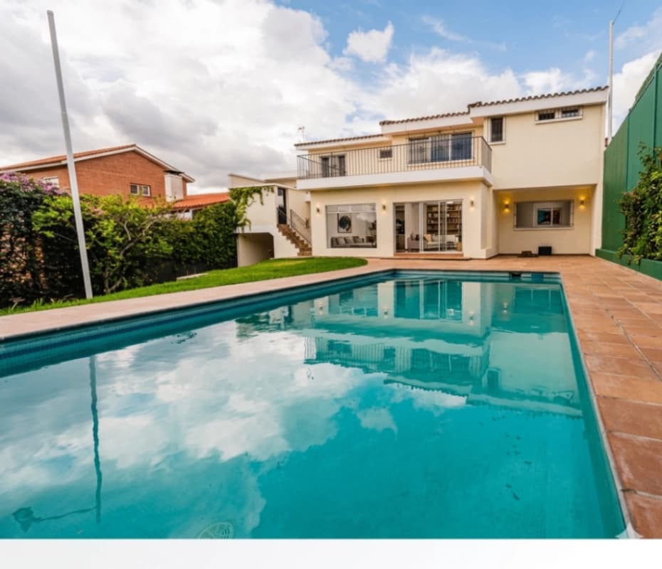 CASA EN VENTA ZONA 15