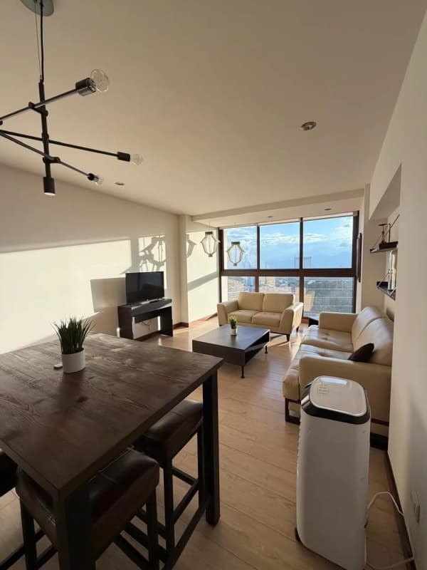 Apartamento Amueblado en Renta Zona 10 cod.CA36267