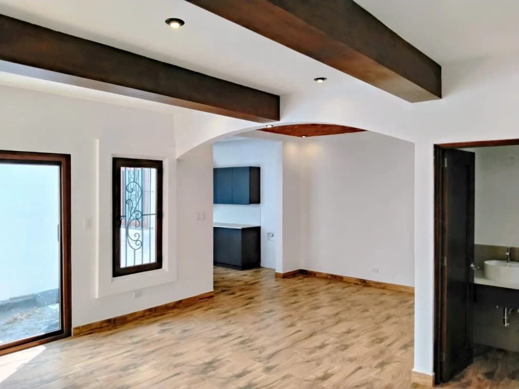 BONITA CASA EN VENTA EN ANTIGUA GARDENS