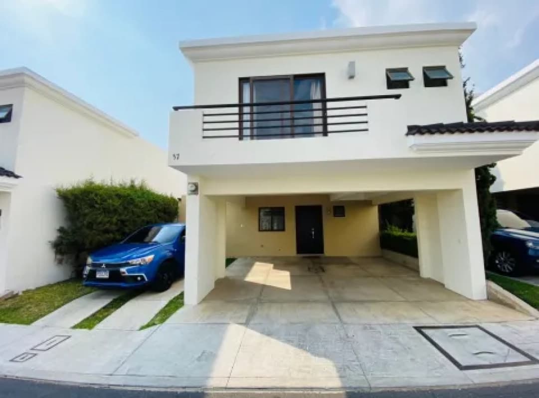 Casa en Venta en Zona 16 con 4 dormitorios en Vistas de San Isidro