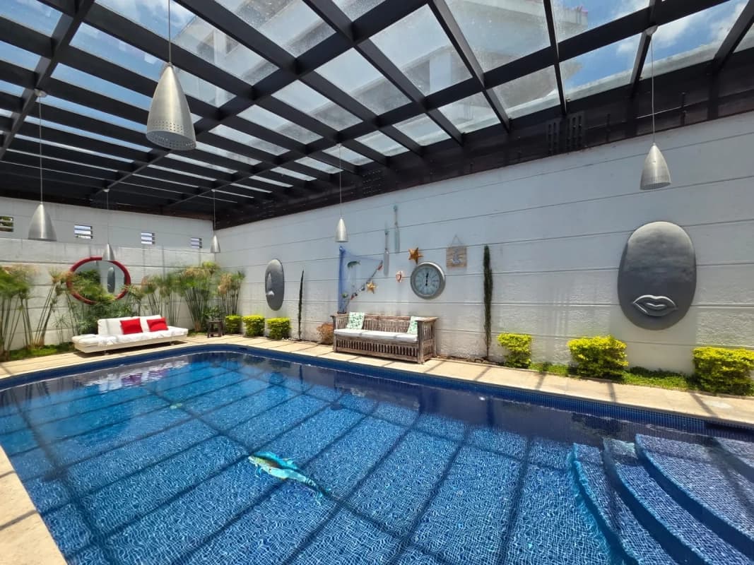 Casa en venta zona 15  con piscina