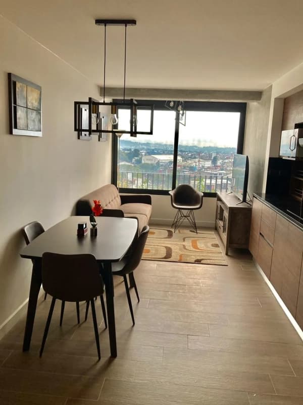ALQUILER DE CÉNTRICO APARTAMENTO AMUEBLADO - GRANAT, ZONA 4