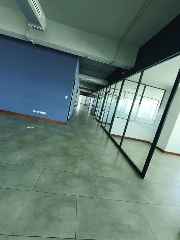 Oficina en Zona 9