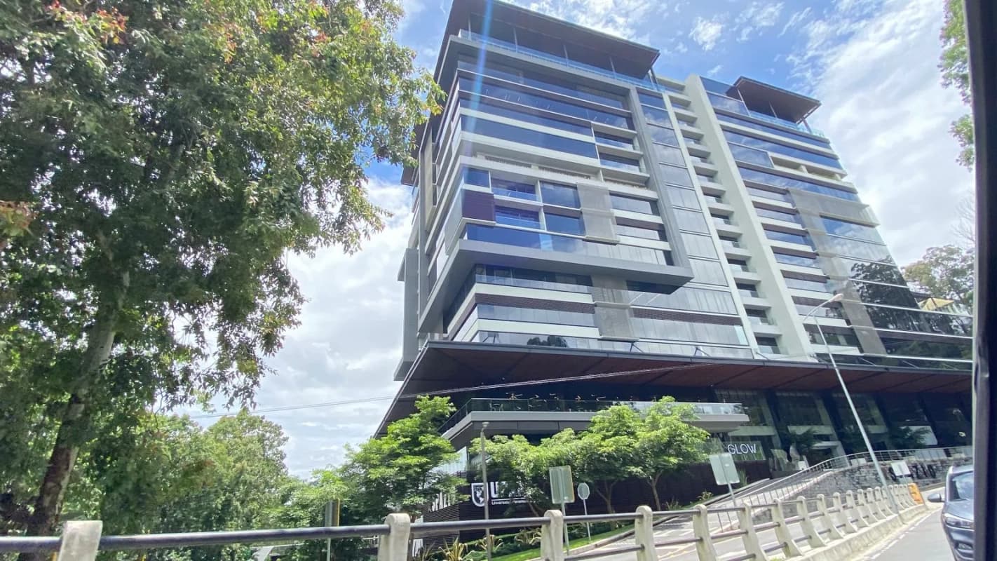 Vendo apartamento en edificio Spazio, zona 15