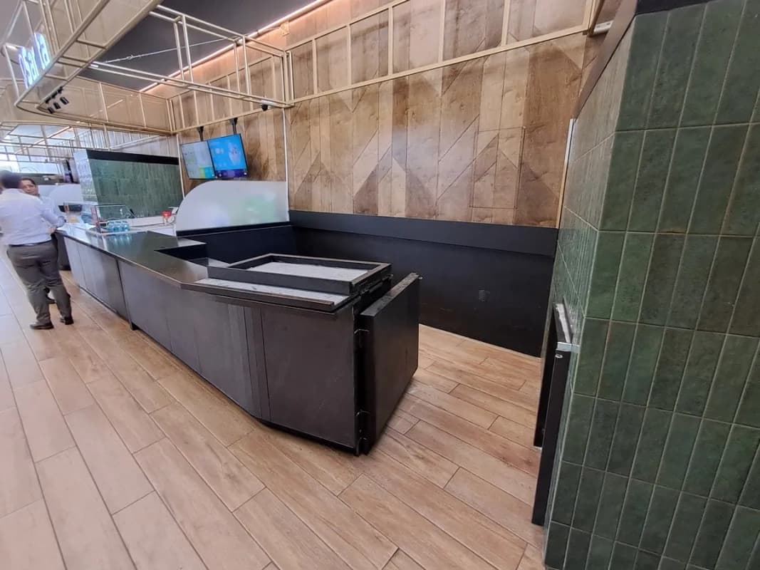 Kiosko en Foodcourt zona 10