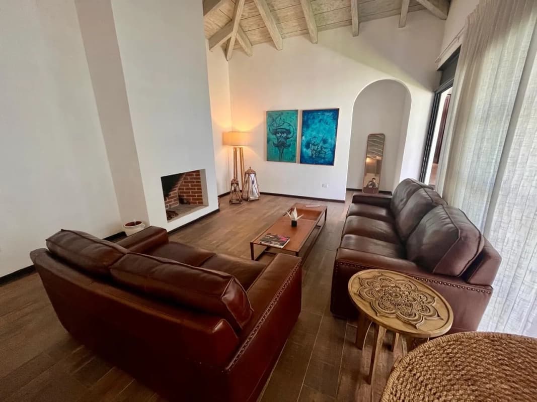 BONITA CASA EN VENTA EN EL CASCO DEL CERRO