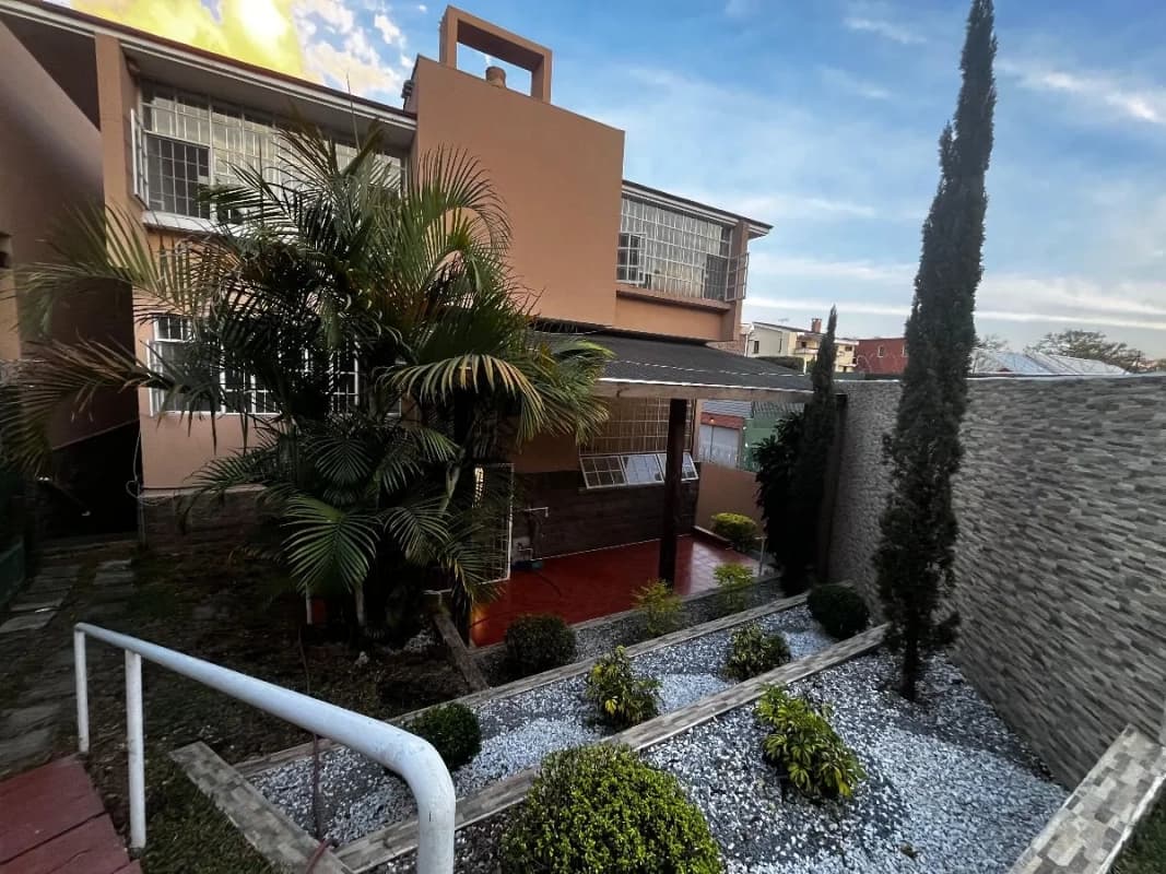 📍 CASA EN RENTA – COLONIA ELGIN II | ZONA 13