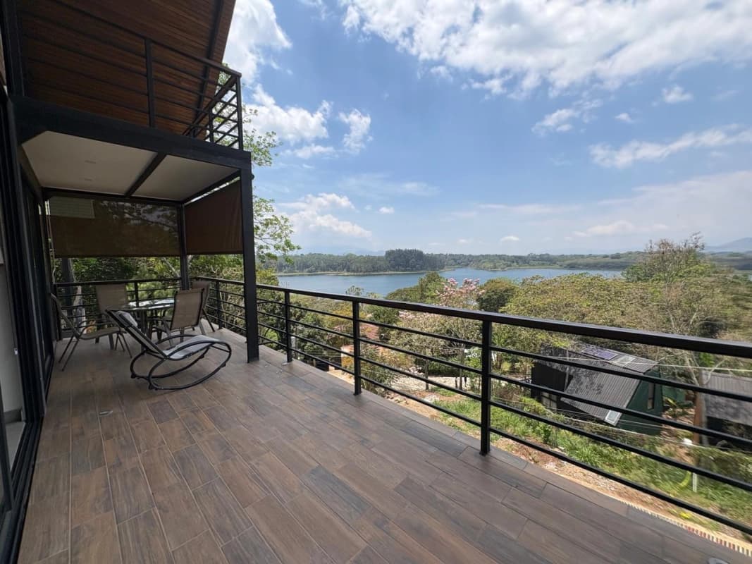 Casa en Venta en Laguna del Pino / EN DIRECTO