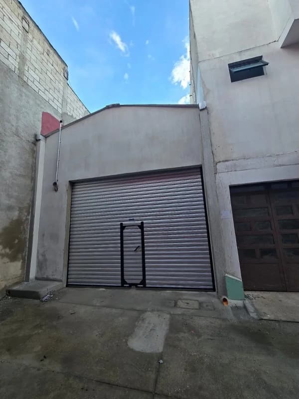 BODEGA EN RENTA ZONA 14