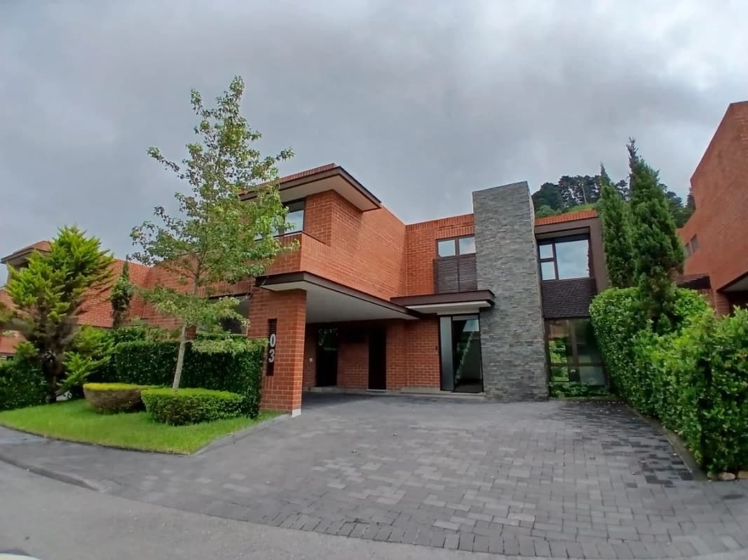 🏡 Casa en renta – Condominio Buranas, Residencias Concepción (Km 15.5 CES)