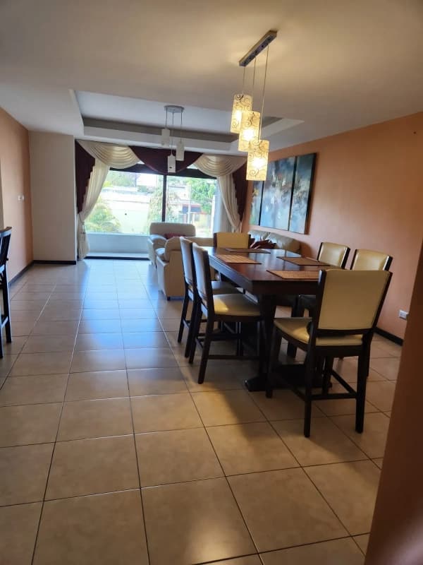 Venta de Apto en Edificio Mirage Zona 11 | Actualmente Rentado