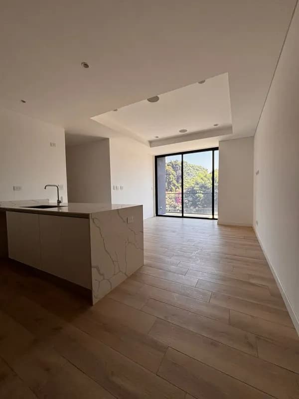 Apartamento en Renta Zona 10