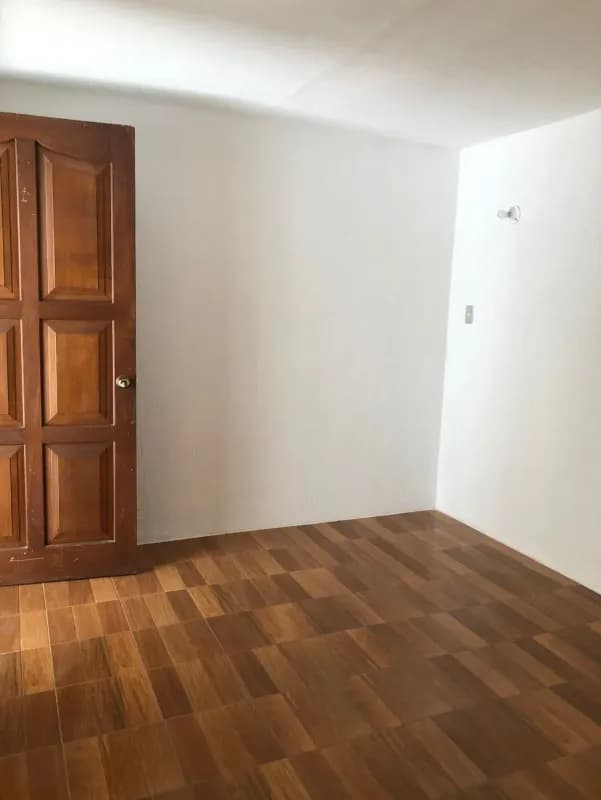 ALQUILER CASA EN ZONA 10, PARA VIVIENDA U OFICINA