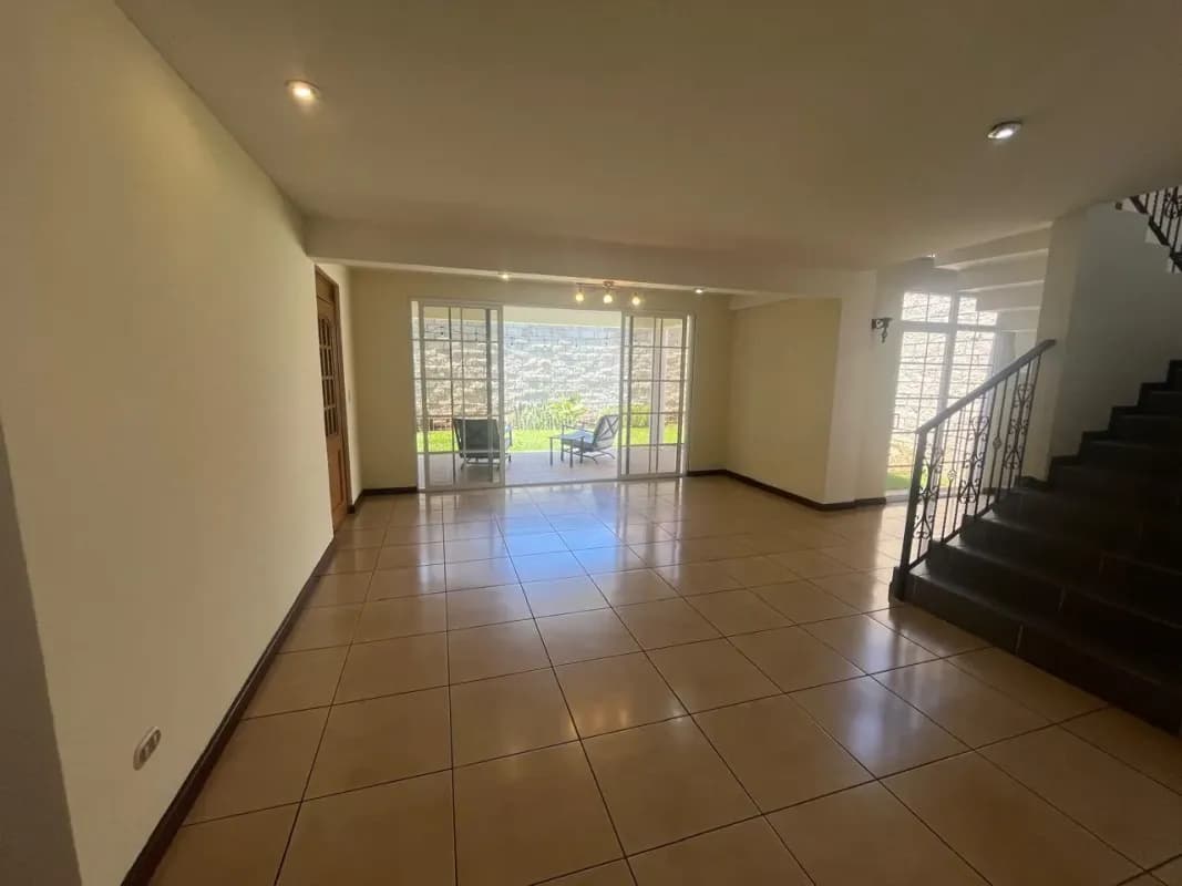 Casa en Renta Zona 16