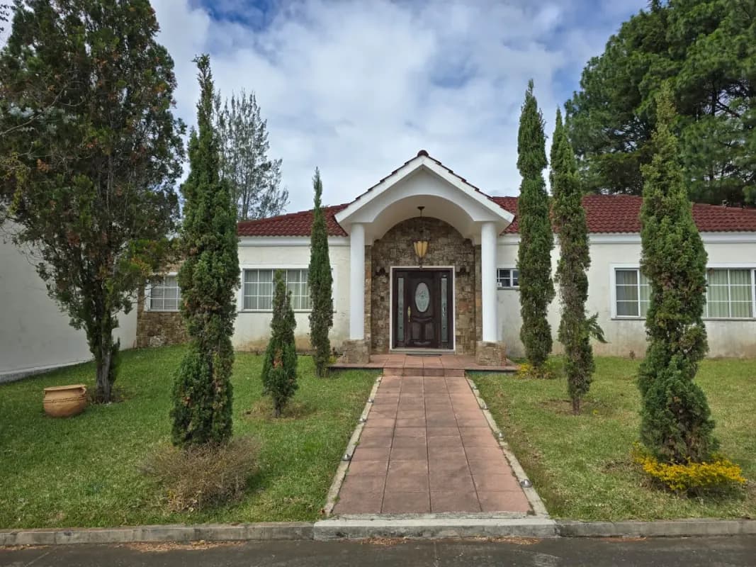 CASA DE UN NIVEL EN VENTA EN COND. CASA Y CAMPO, KM 23.5 CES